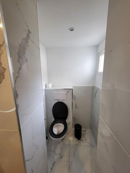 Moderne Calme Et Spacieux-centre Thuillat Appartement